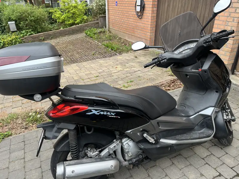 Yamaha XMAX 250 - foto 5