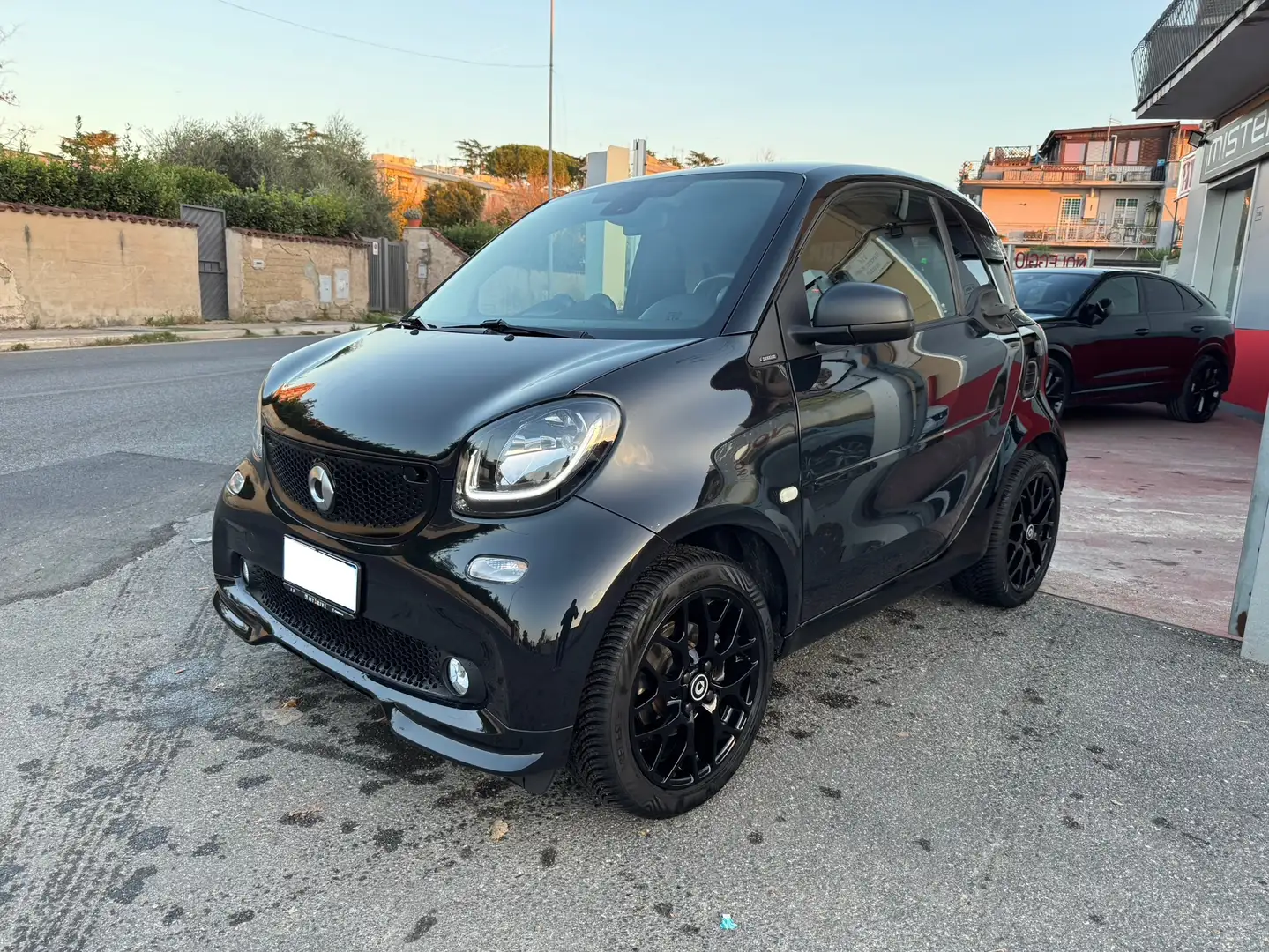 smart forTwo Fortwo 0.9 t JBL 90cv twinamic Super Passion Zwart - 1