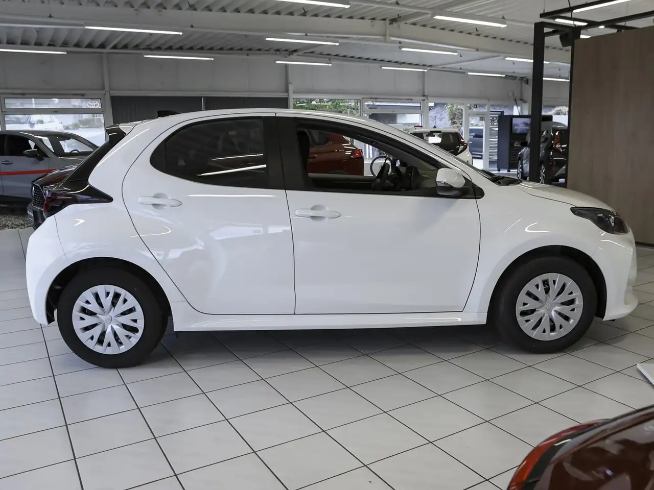 Toyota Yaris 1.5 Hybrid Comfort PDC KLIMA BT ZV SERVO, миниатюра 3