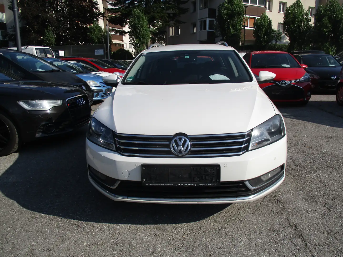 Volkswagen Passat Variant Comfortline BlueMotion Weiß - 2