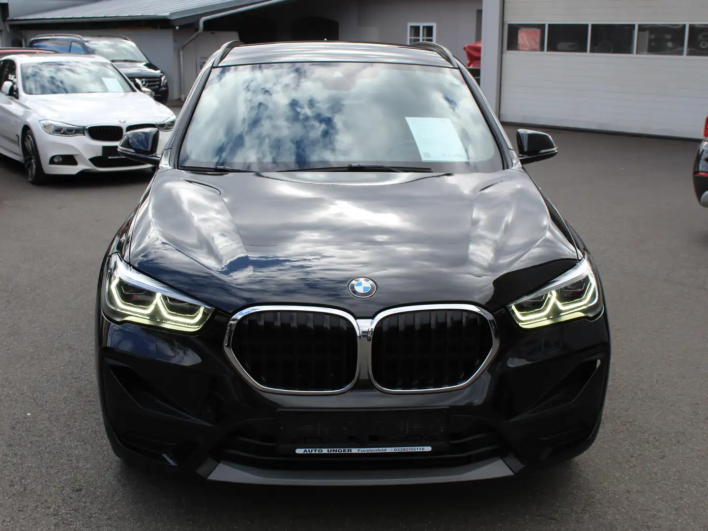 BMW X1 xDrive 18 d Advantage X-LINE Top Gepflegt! Schwarz - 2