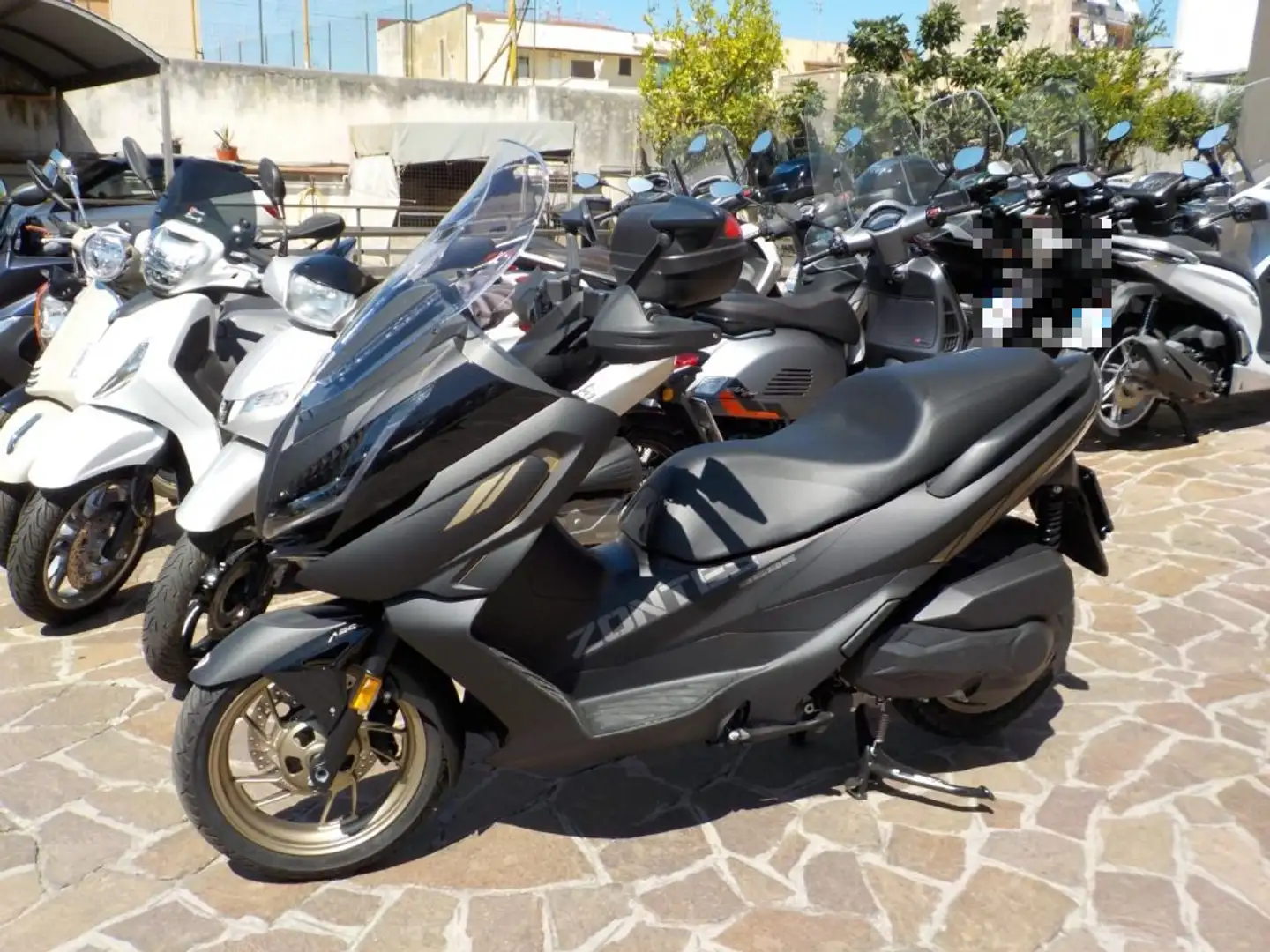 Zontes ZT368 T-E - Anno 2025 Noir - 2