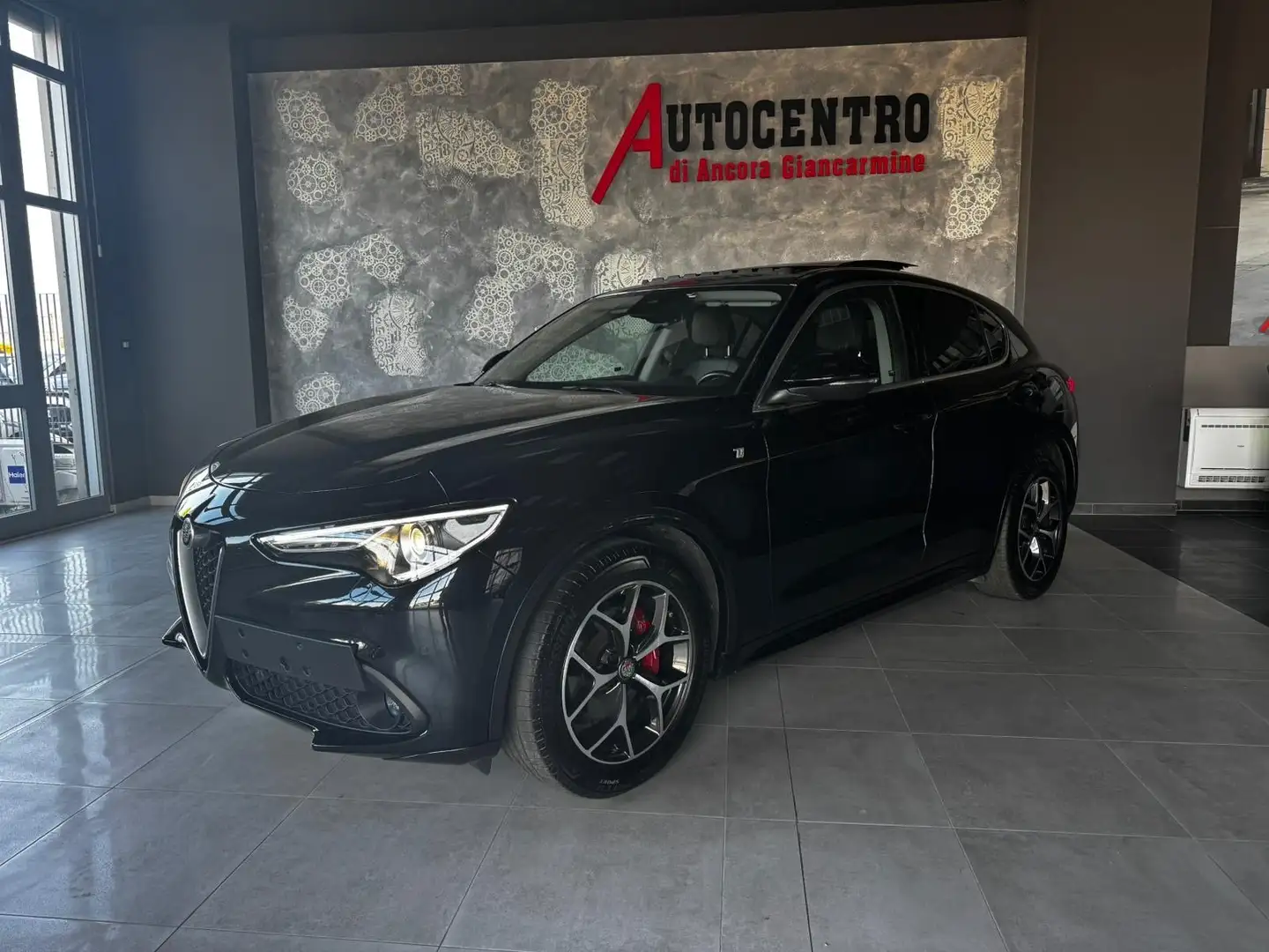 Alfa Romeo Stelvio TETTO APRIBILE 2.2 MJET 190CV 2WD TI Nero - 1