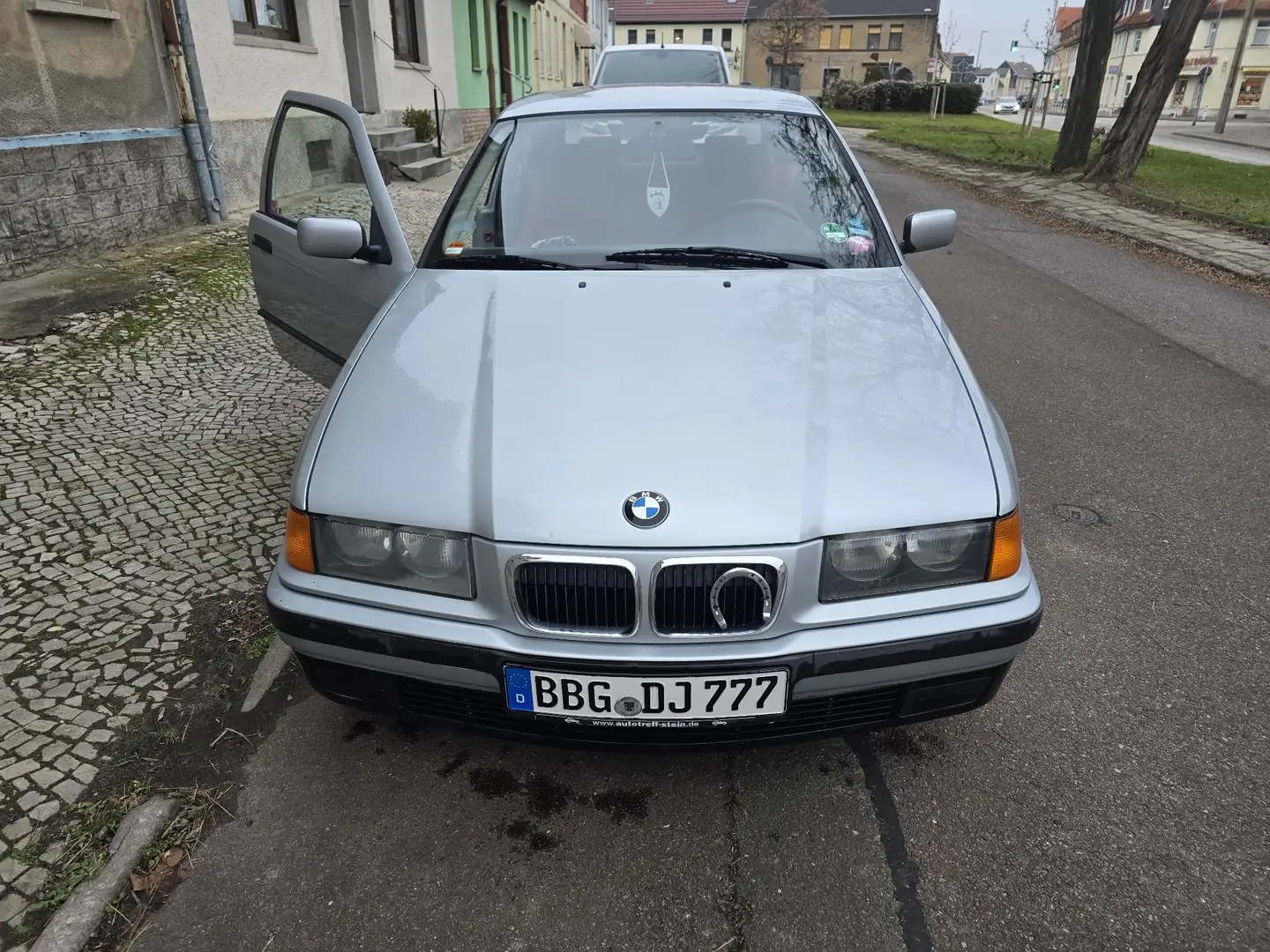 BMW 316 316i - 1