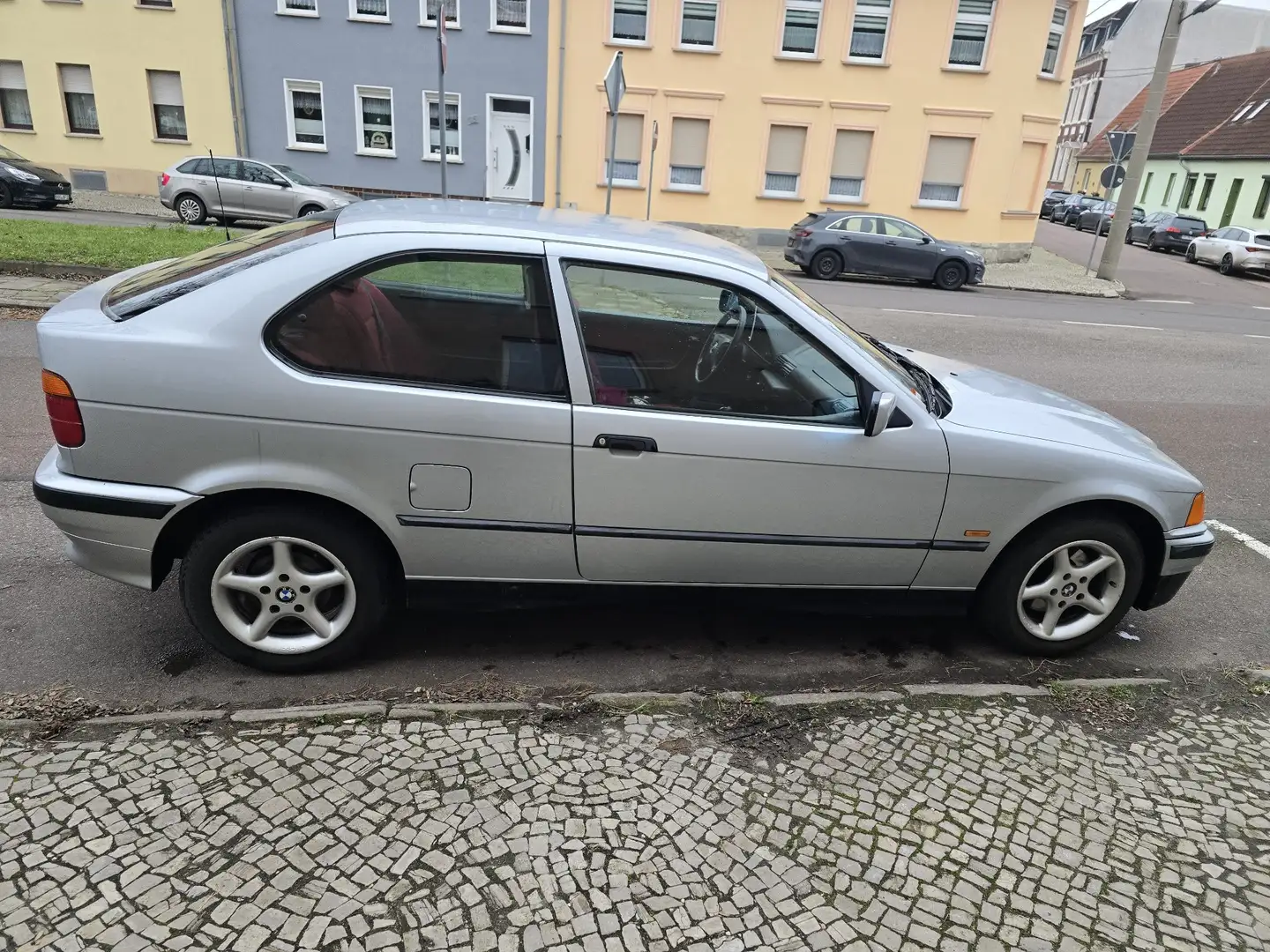 BMW 316 316i - 2