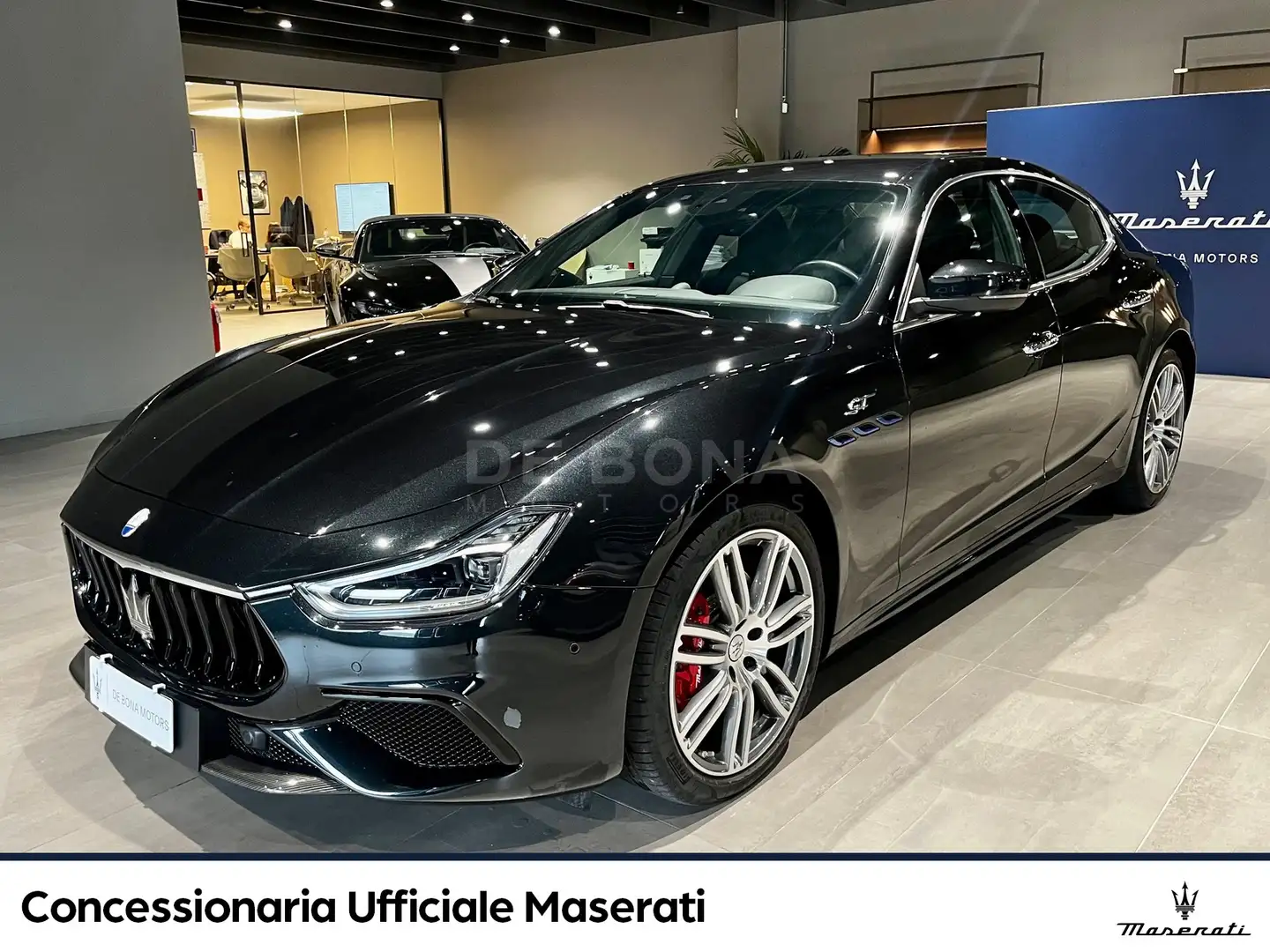 Maserati Ghibli 2.0 mhev gt 330cv rwd auto Negro - 1