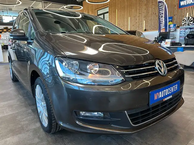 Volkswagen Sharan view 3