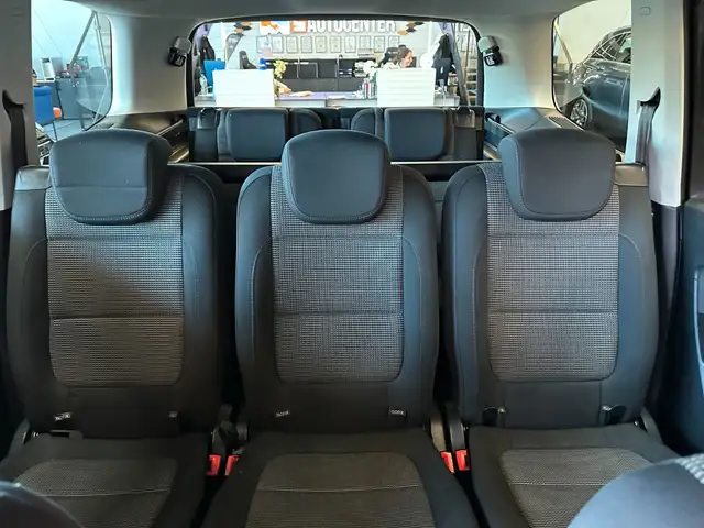 Volkswagen Sharan view 11