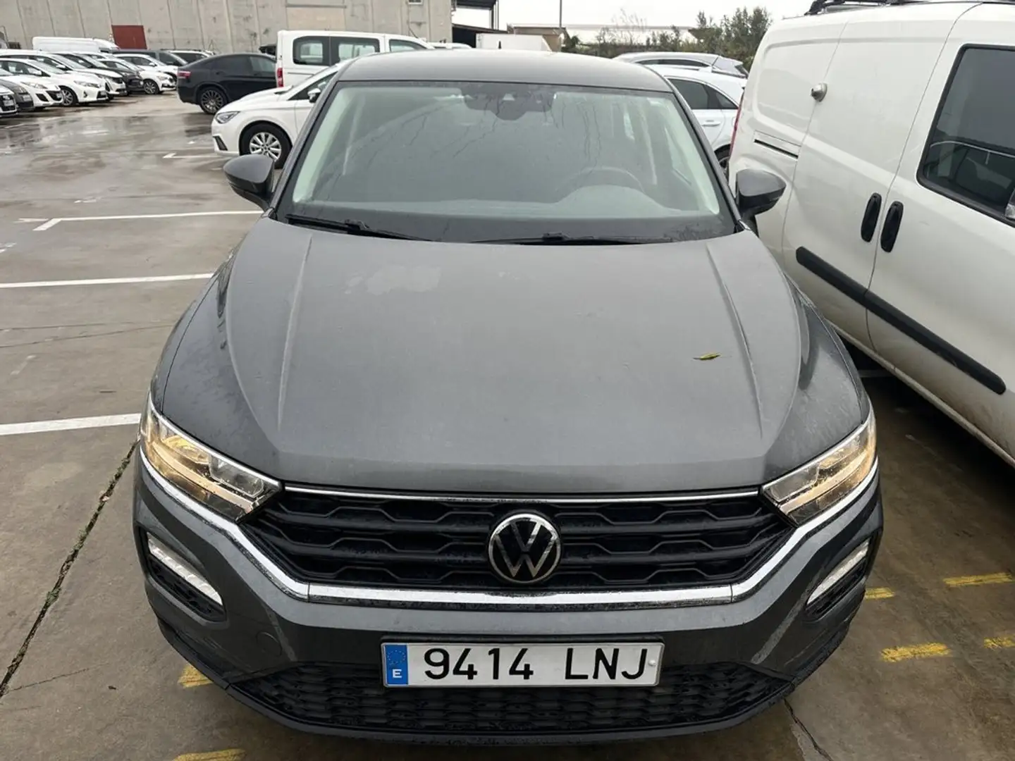Volkswagen T-Roc 2.0TDI Edition 85kW Gris - 2