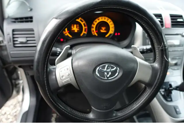 Toyota Auris view 11