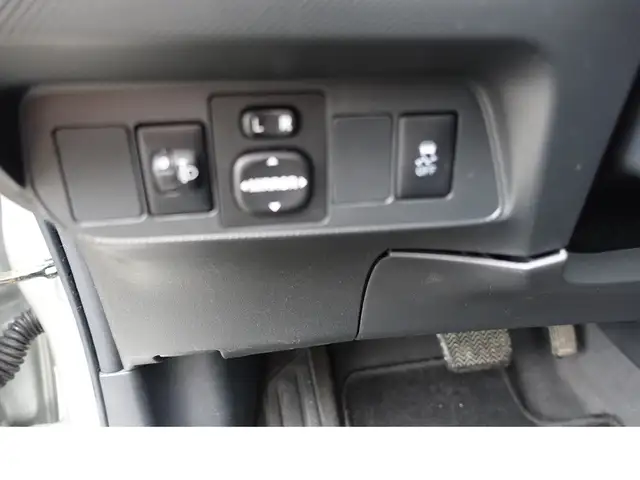 Toyota Auris view 12