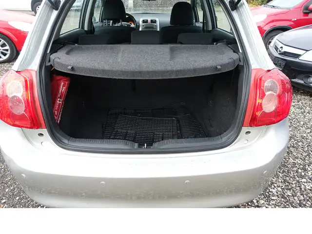 Toyota Auris view 14