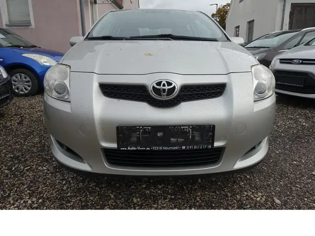 Toyota Auris view 2