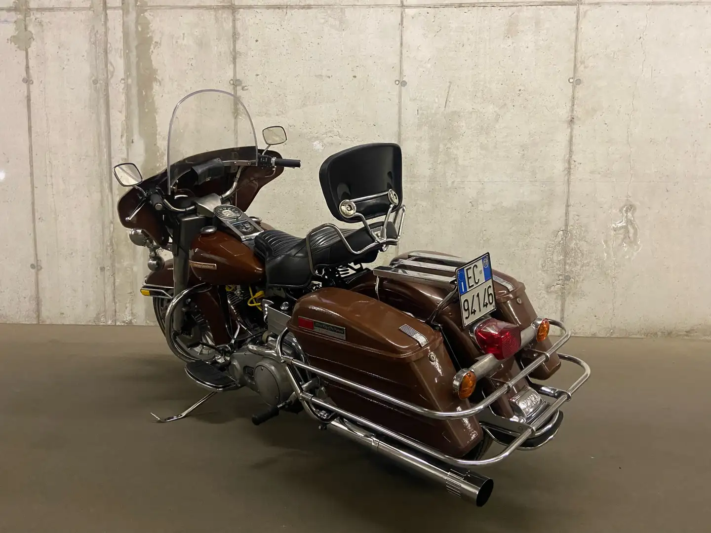 Harley-Davidson Late Shovel FLH Marrone - 2