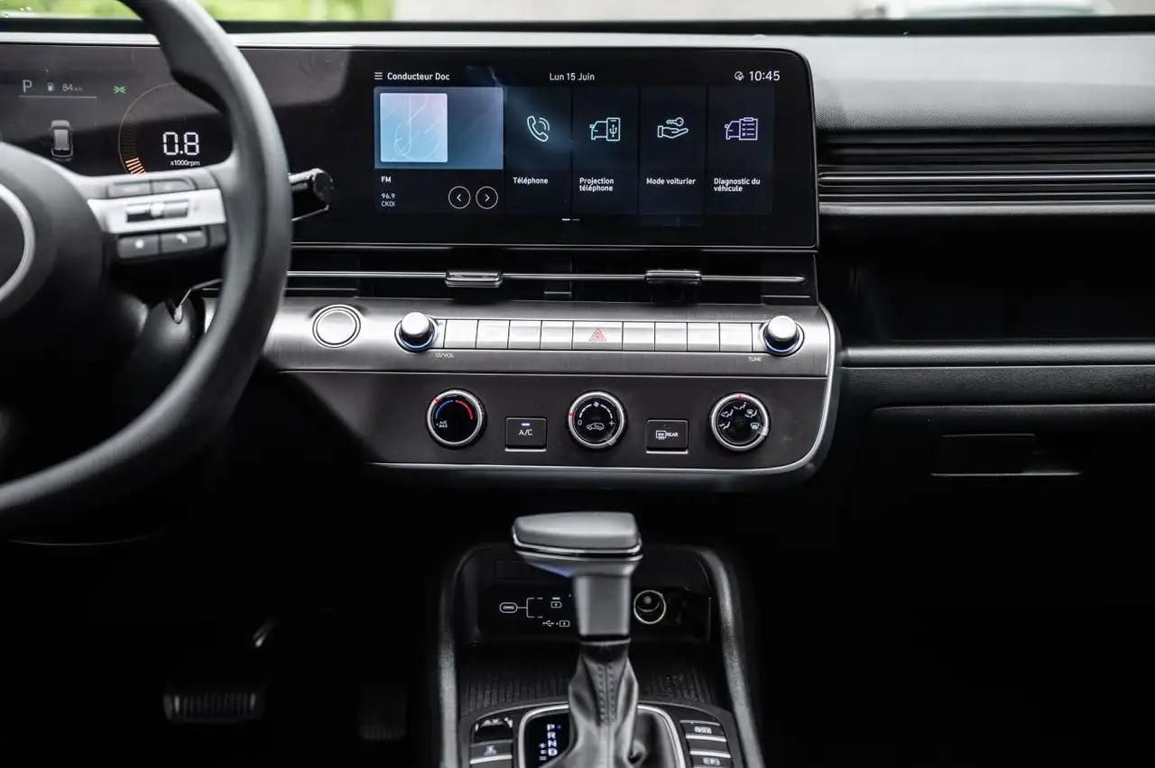 Hyundai KONA снимка Hyundai KONA