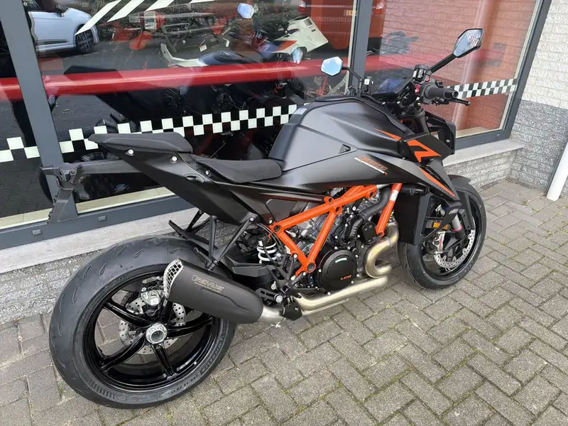 KTM 1390 Super Duke R EVO - foto 3