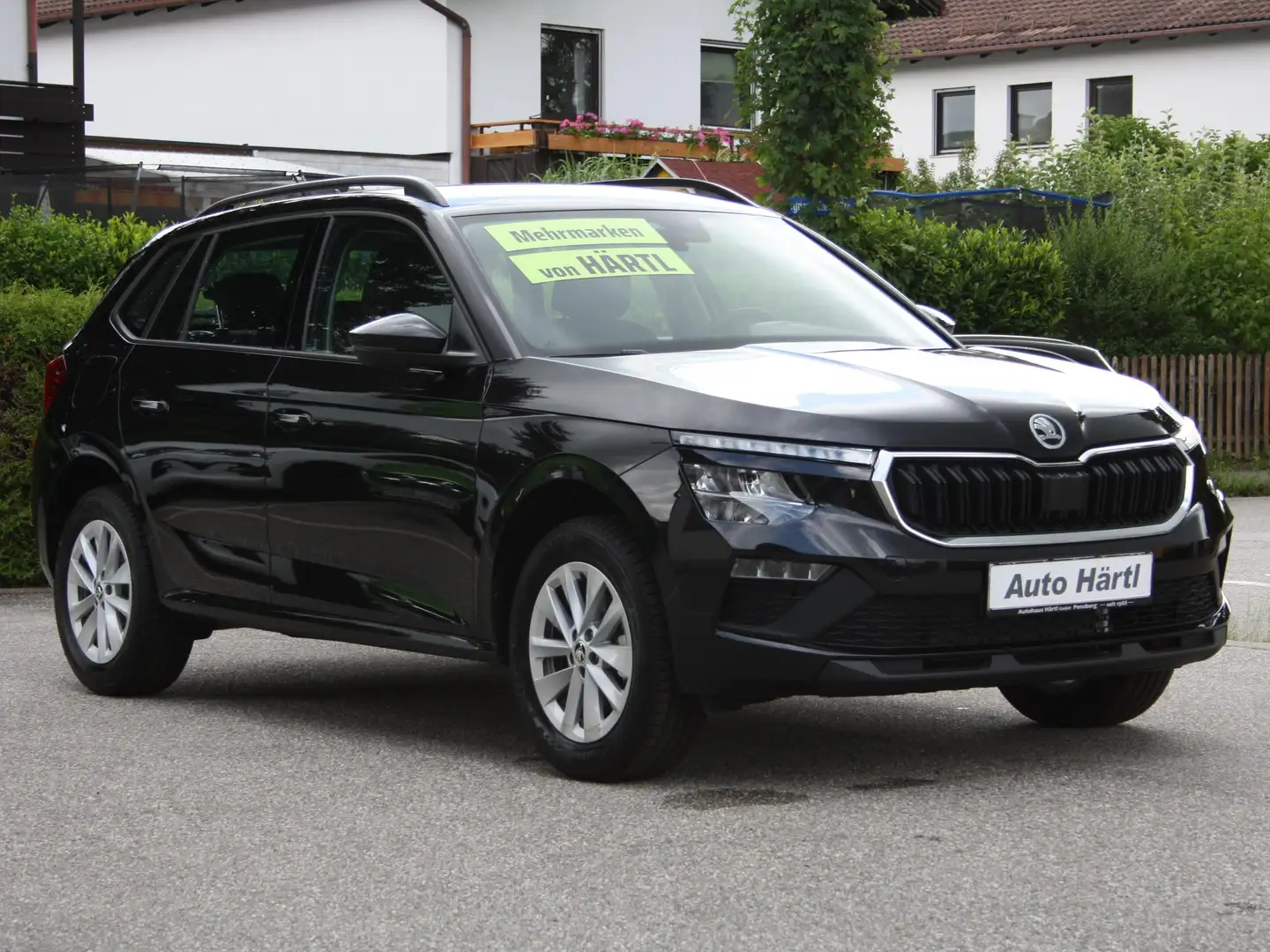 Skoda Kamiq 1.0*Sitzheizung*DAB*16"LM*LED-Scheinwerfer* Schwarz - 1