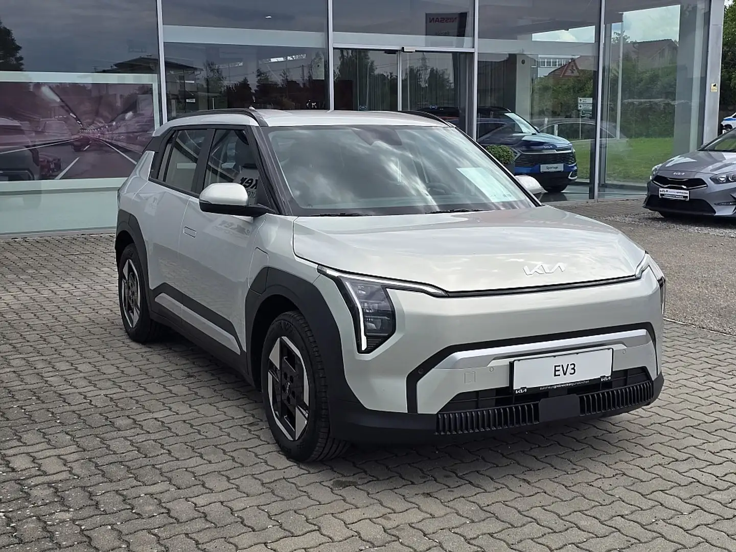 Kia EV3 FWD 81,4kWh Long Range Air Argent - 2
