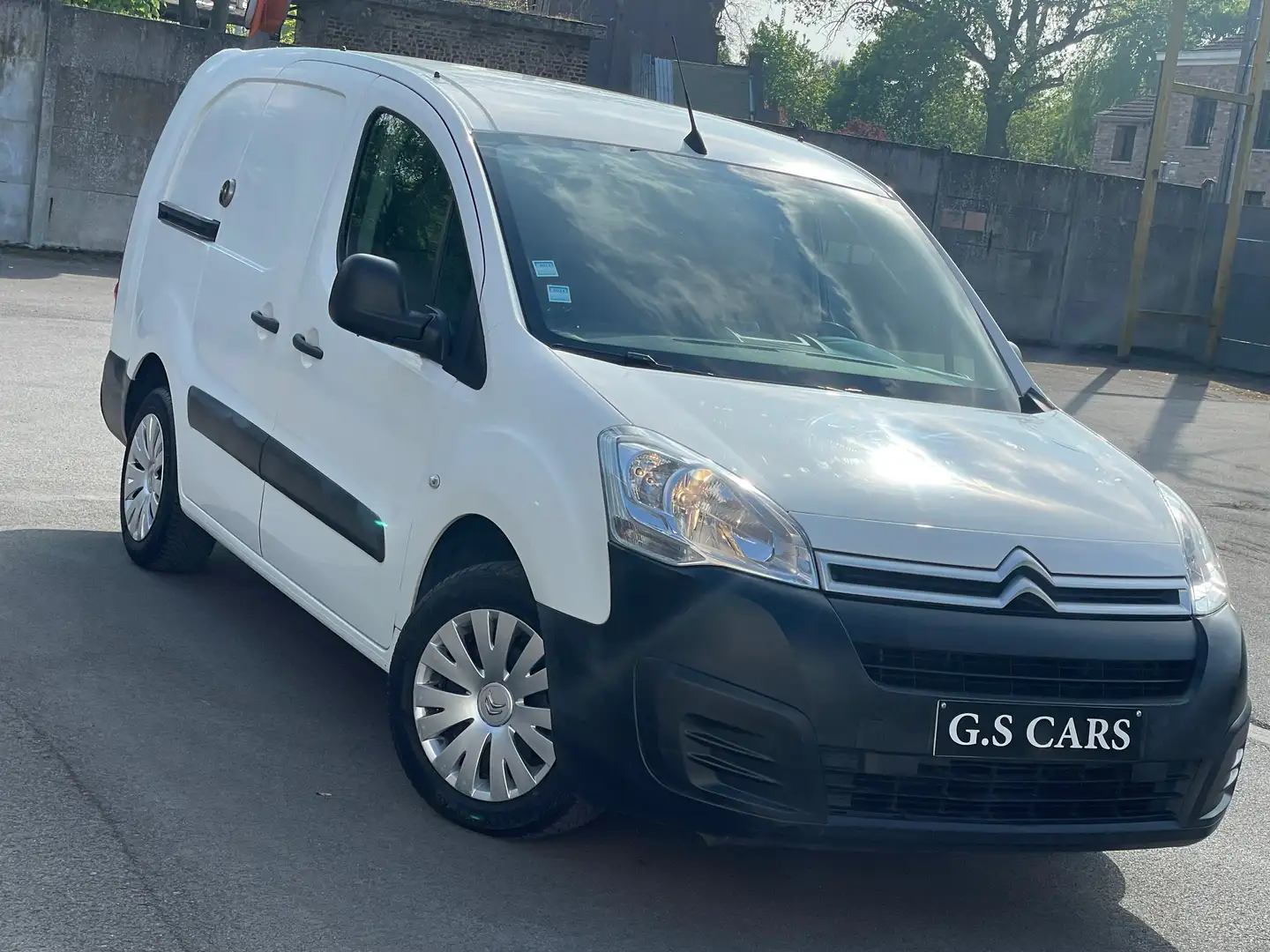 Citroen berlingo / utilitaire long / boite auto. /clim,gps Blanc - 2