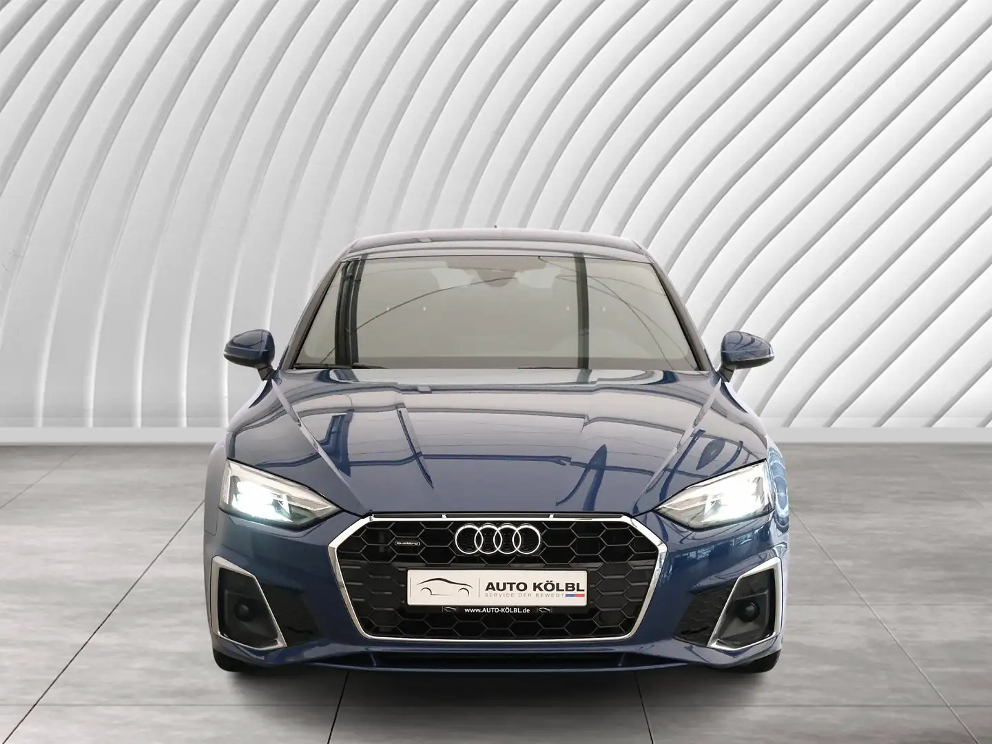 Audi A5 Sportback 40 TDI quattro S line AHK RFK NAVI Blau - 2
