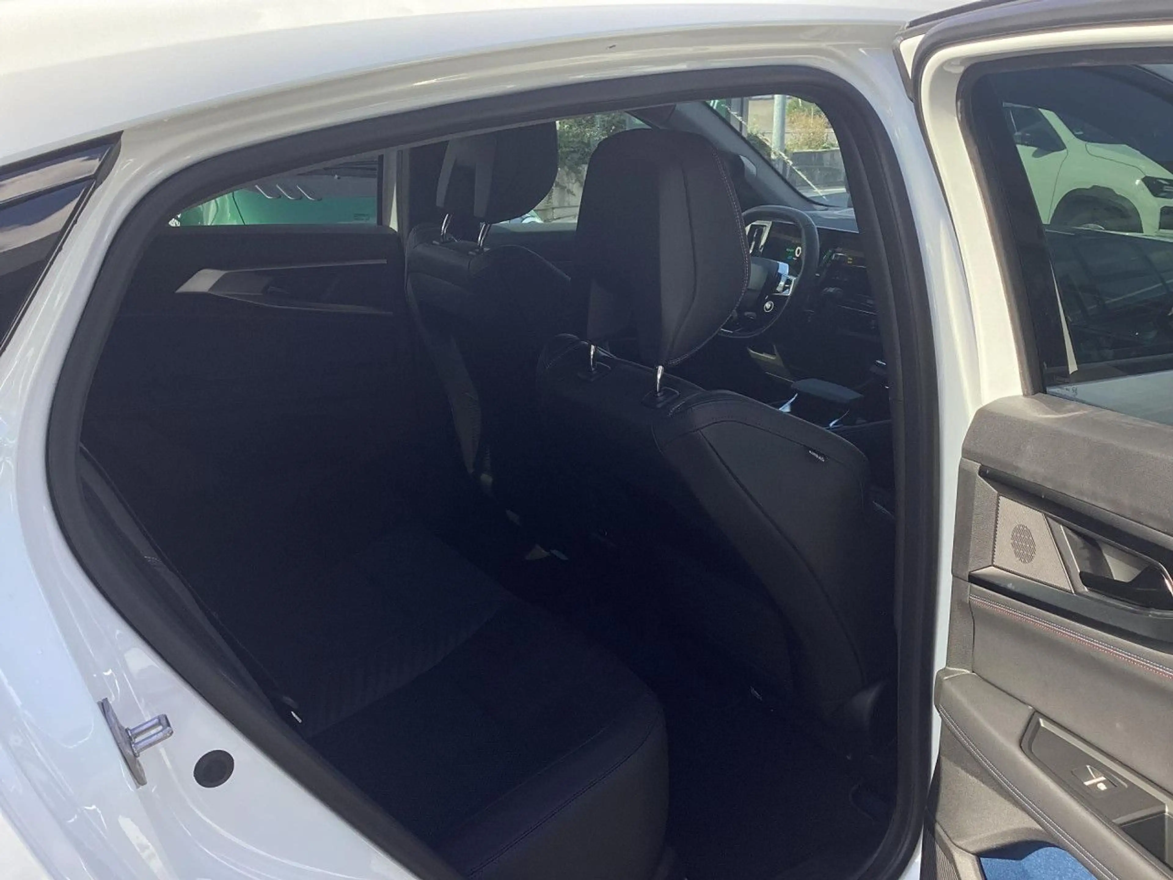 Renault Rafale Atelier Alpine Hyper Hybrid E-Tech 4x4 300 Navi — photo 7