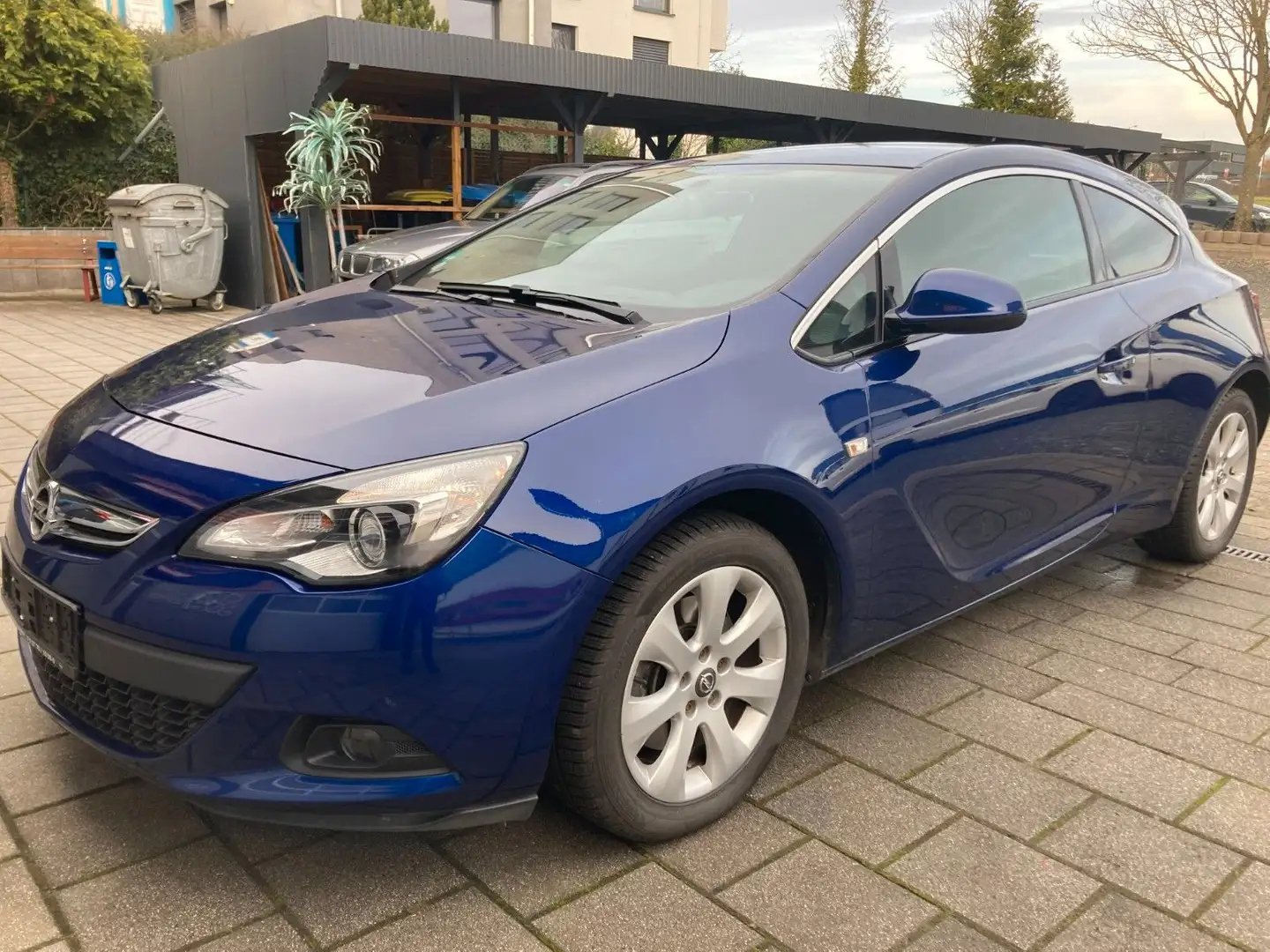 Opel Astra J GTC 1.4 aus 1. Hand, Scheckheft Blau - 1