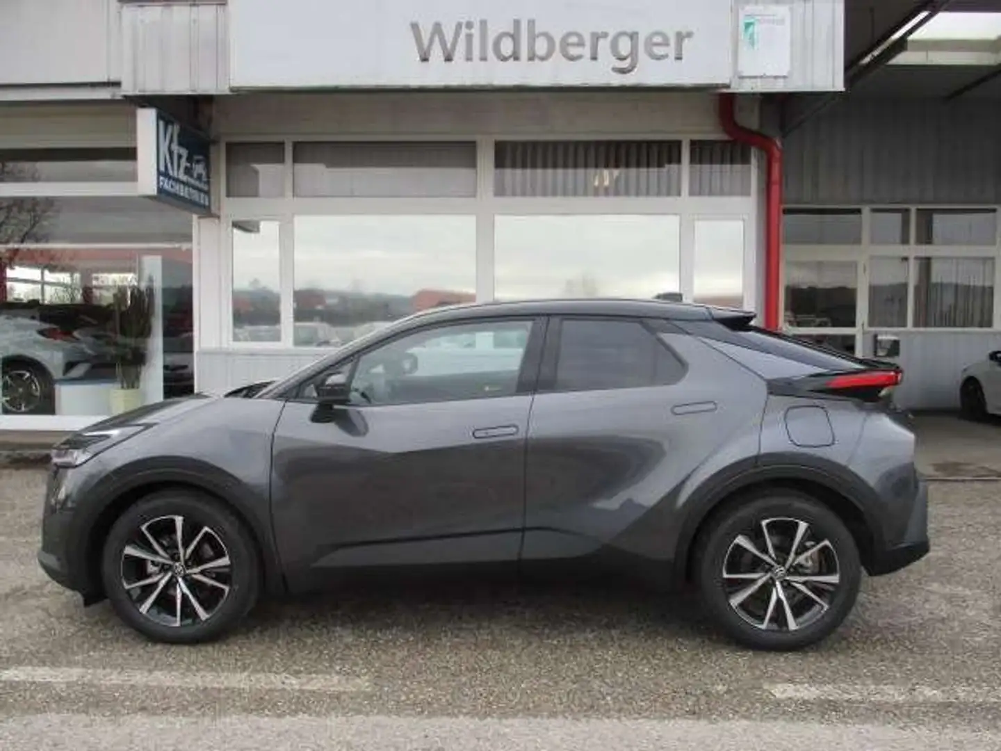 Toyota C-HR 1,8 Hybrid E-CVT Active Drive !!! TOP ANGEBOT !!! Grau - 2