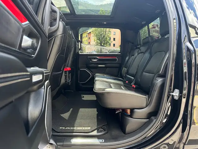 Ram 1500 view 14