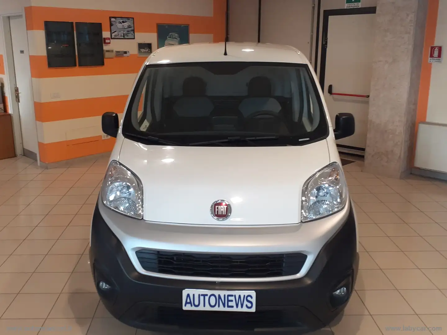 Fiat Fiorino 1.3 MJT 80CV Cargo UNICO PROPRIETARIO Weiß - 2