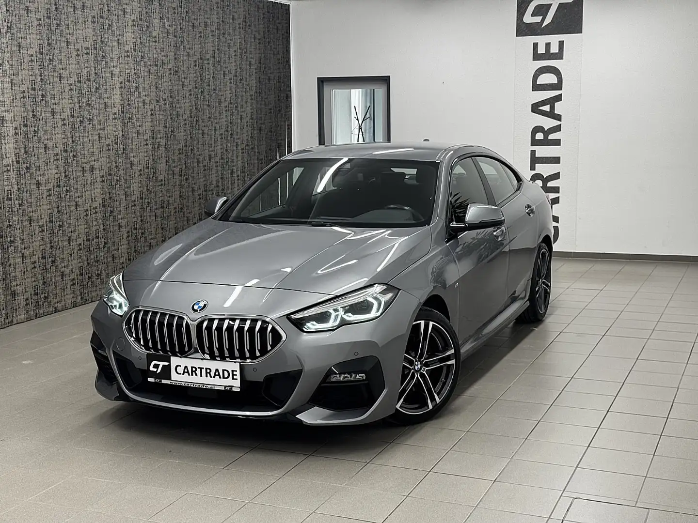 BMW 218 i Gran Coupe Aut. / LED/ VIRTUAL/ NAVI/ Gris - 2