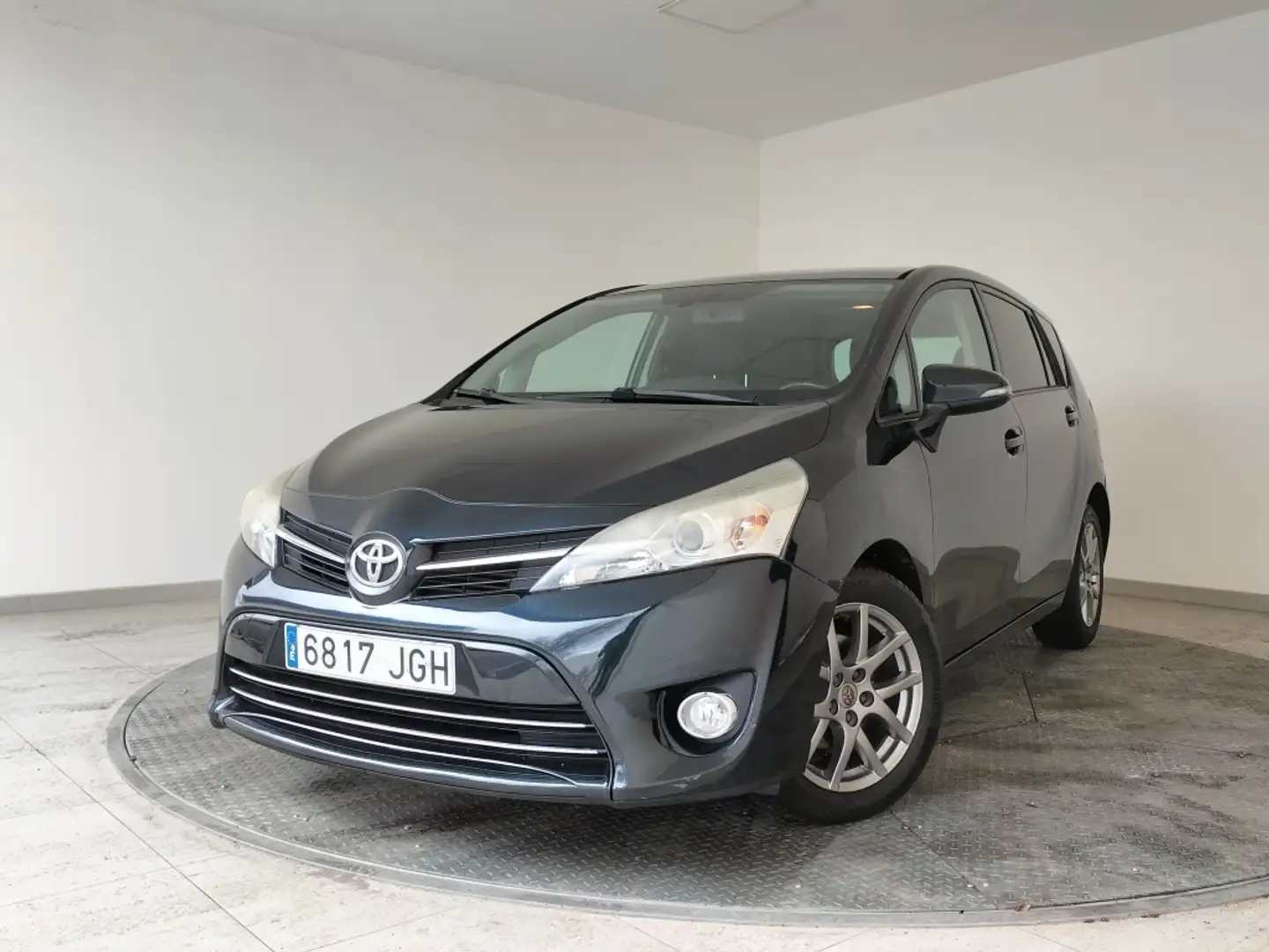 Toyota Verso 115D Advance 7pl. Gris - 1