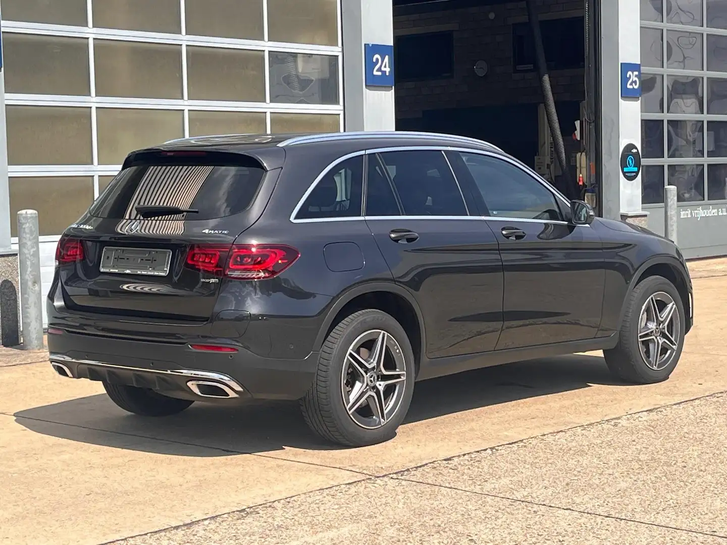 Mercedes-Benz GLC 300 de 4MATIC Gris - 2