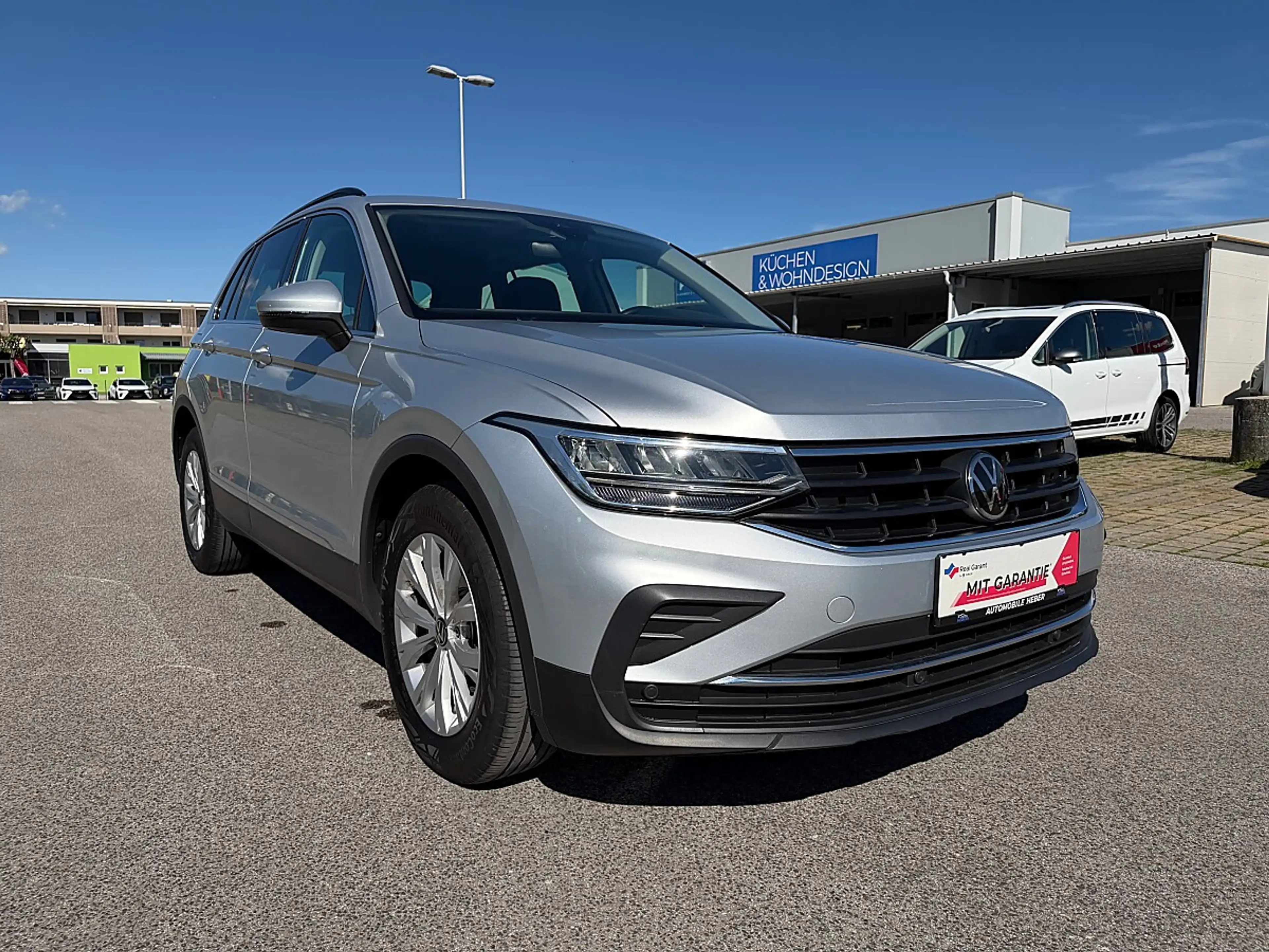 Volkswagen Tiguan 1,5 TSI ACT Life DSG LED AHV ACC Sitz- und Lenk... — photo 4
