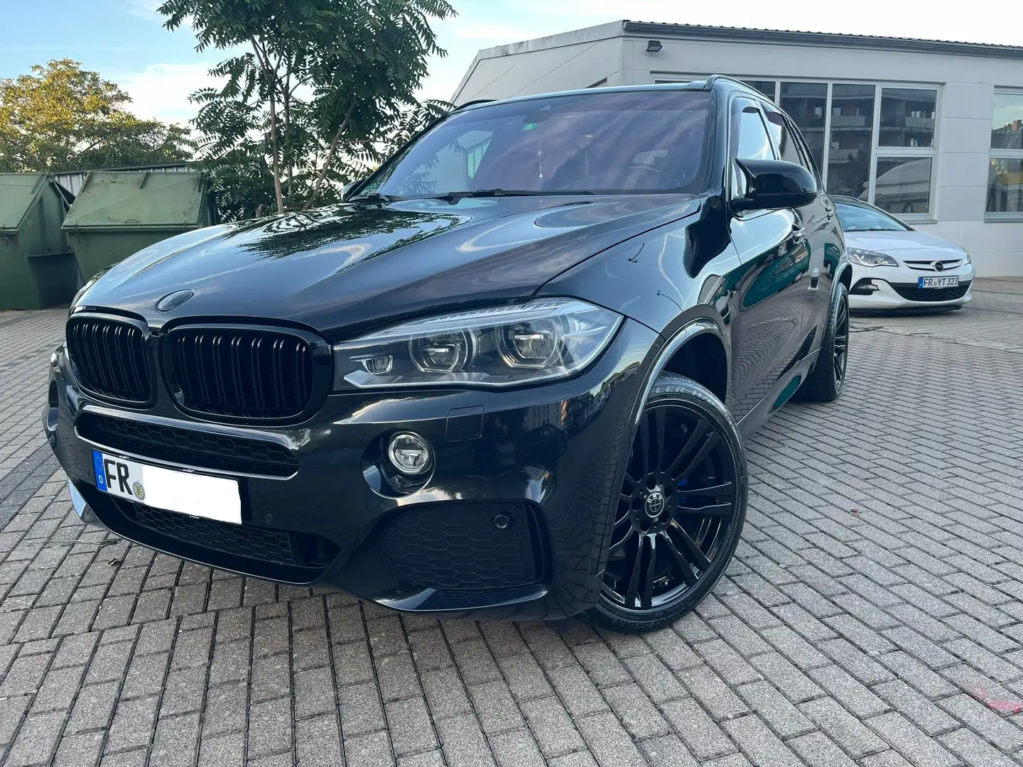 BMW X5 xDrive40d, NEUE MOTOR BEI 145000 Schwarz - 1