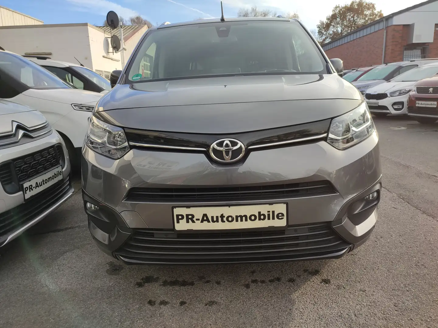 Toyota Proace City Proace City Verso 1.2 Turbo L1 Aut Executive Grau - 2