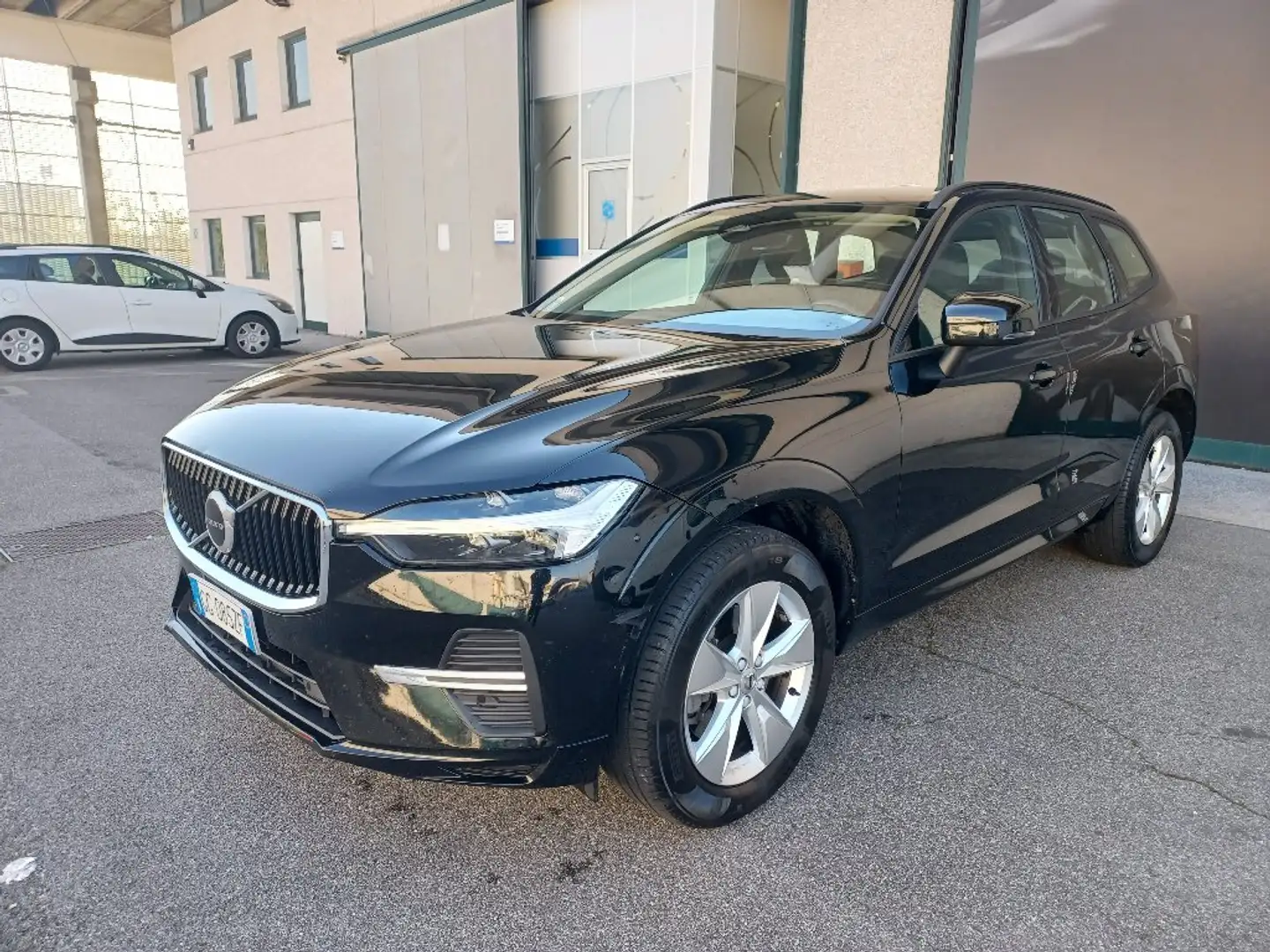 Volvo XC60 B4 (d) Geartronic Business Nero - 2