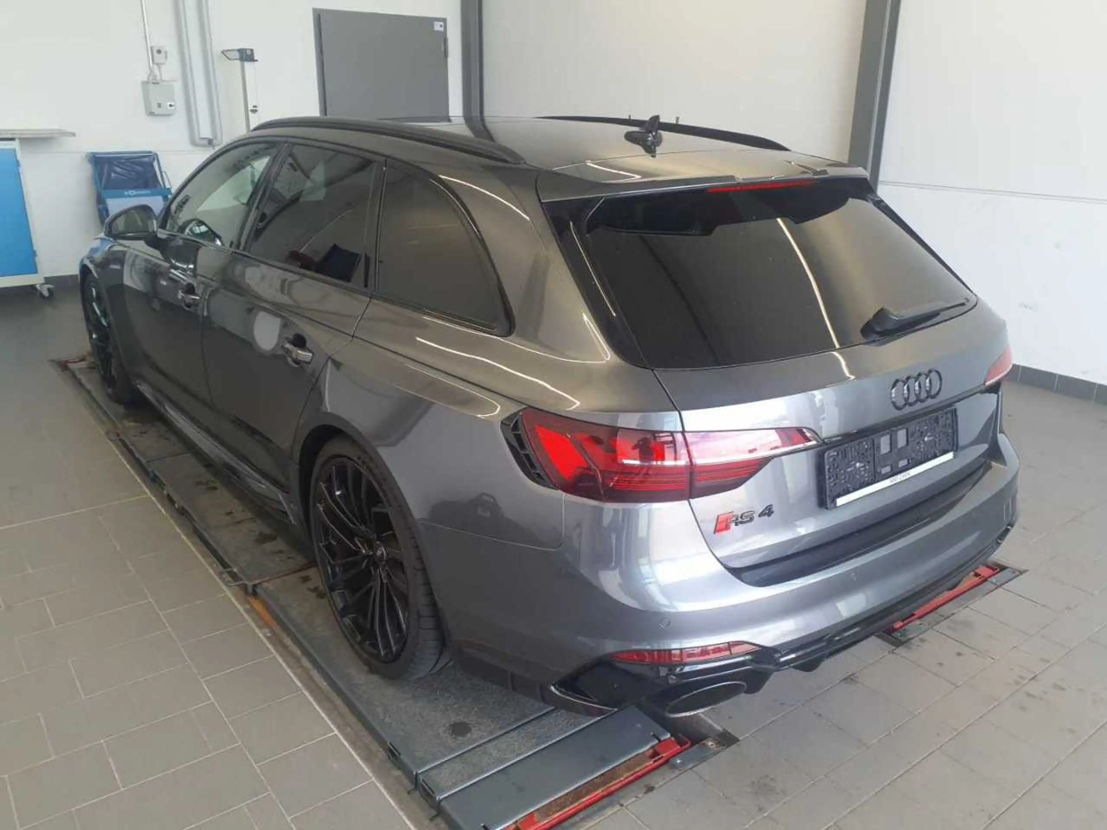 Audi RS4 Avant Pano Black B&O RS-AGA HUD V-Max VCplus B&O — photo 5