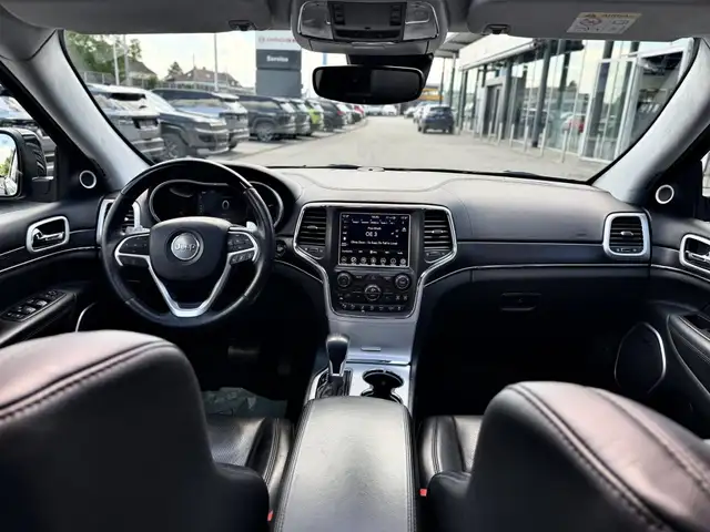 Jeep Grand Cherokee view 9