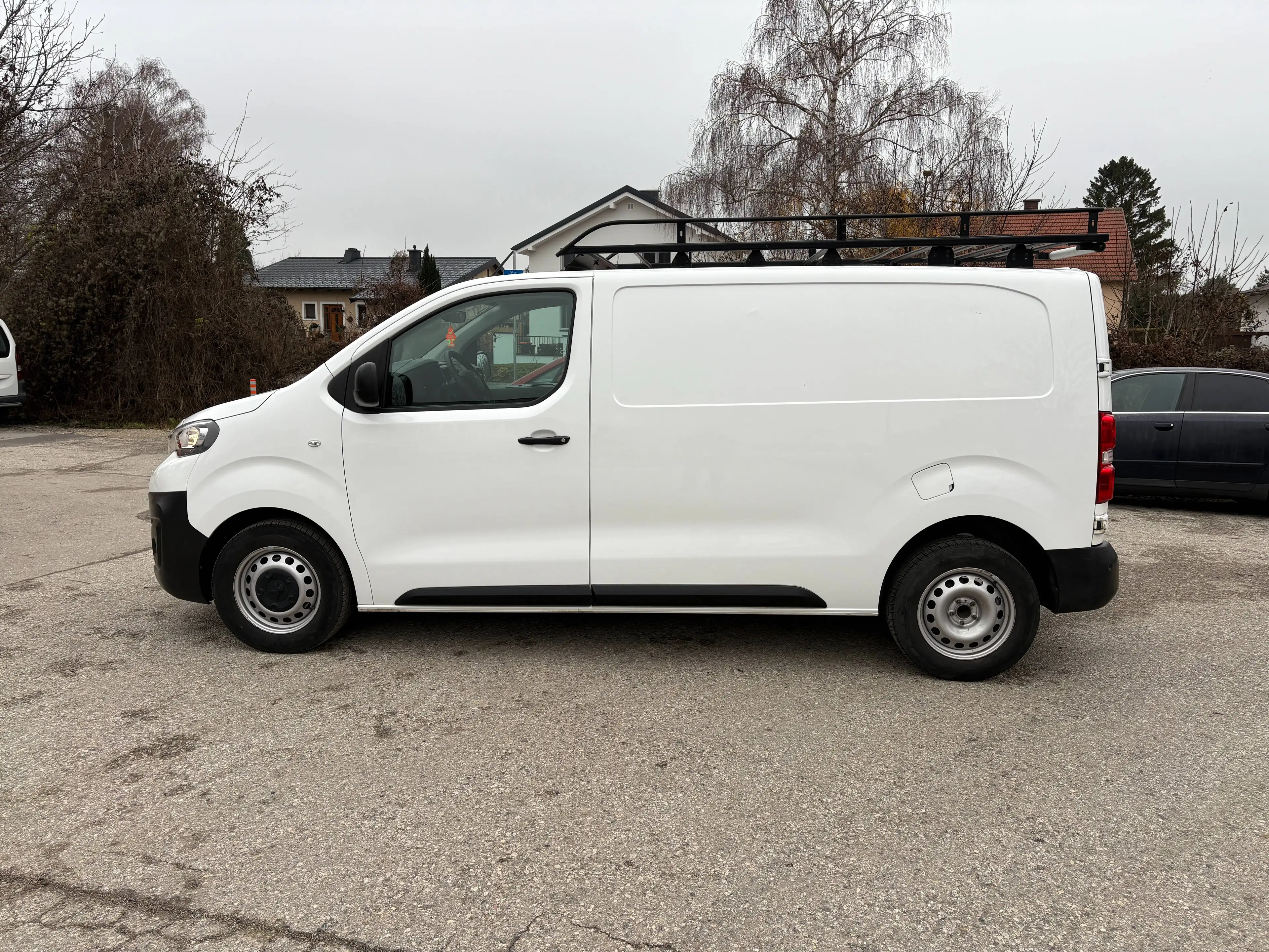 Peugeot Expert Premium Kasten L2H1 BlueHDI 120 S&S — photo 6