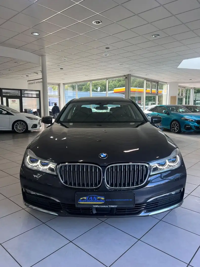 BMW 740 d xDrive * SITZBELÜFTUNG*MASSAGE*360 KAMERA* Gris - 2