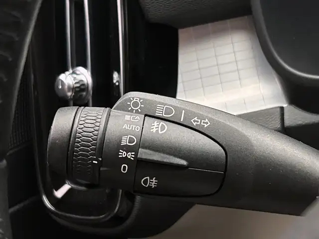 Volvo XC40 view 20