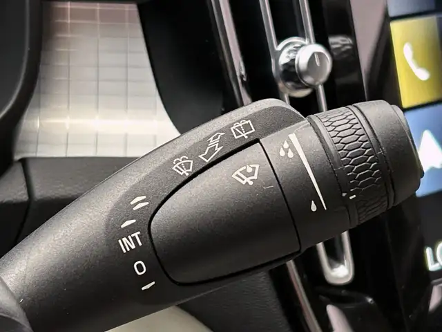 Volvo XC40 view 10