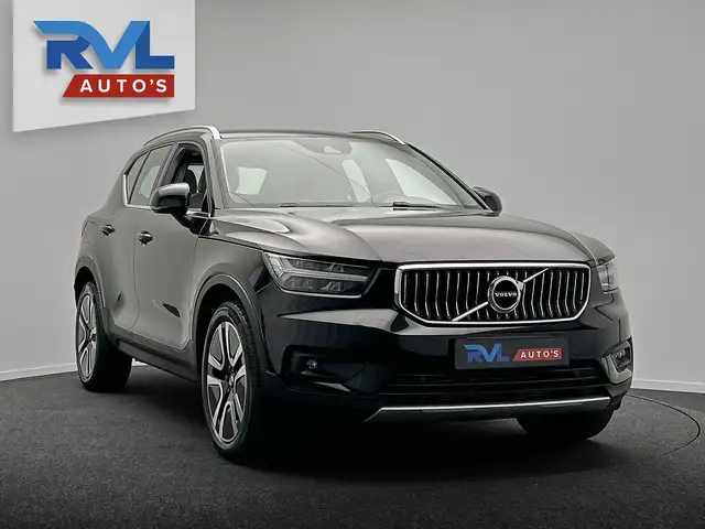 Volvo XC40 view 4