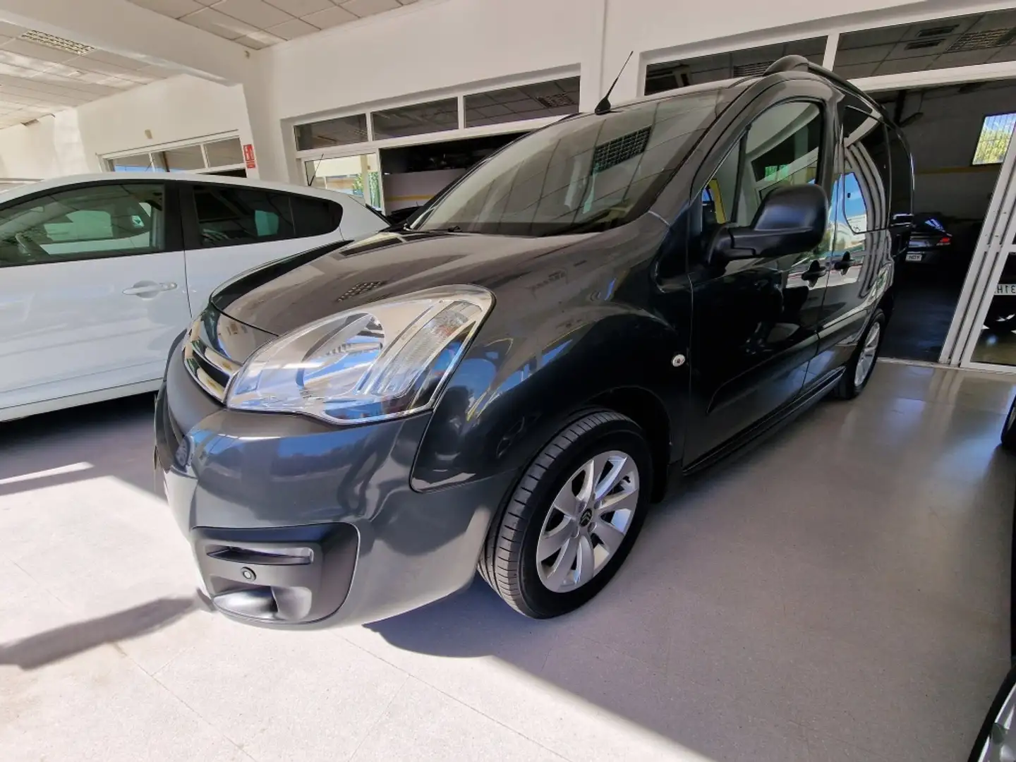 Citroen Berlingo Multispace 1.6 VTi Live Edition 100 Gris - 1