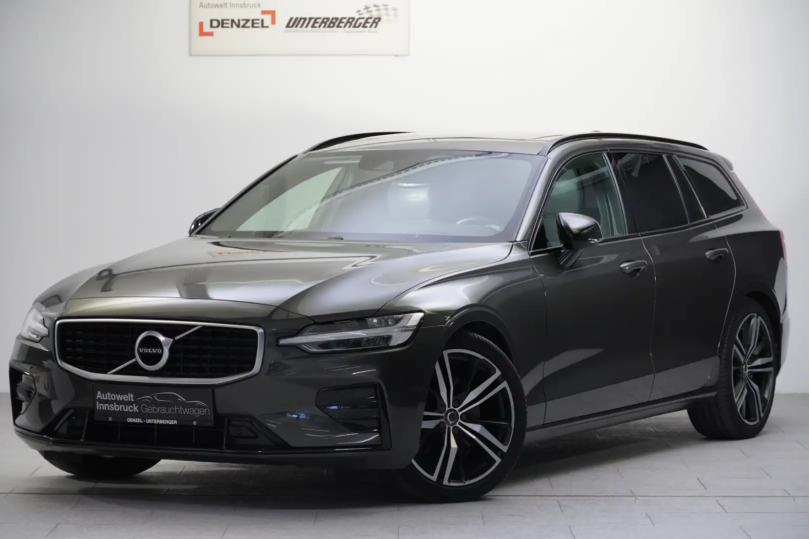 Volvo V60 D4 AWD R-Design Geartronic Gris - 2
