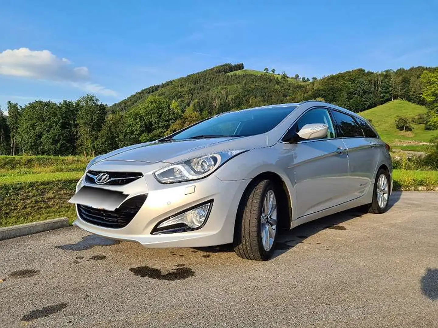 Hyundai i40 i40 Europe 1,7 CRDi DPF Europe Silber - 2