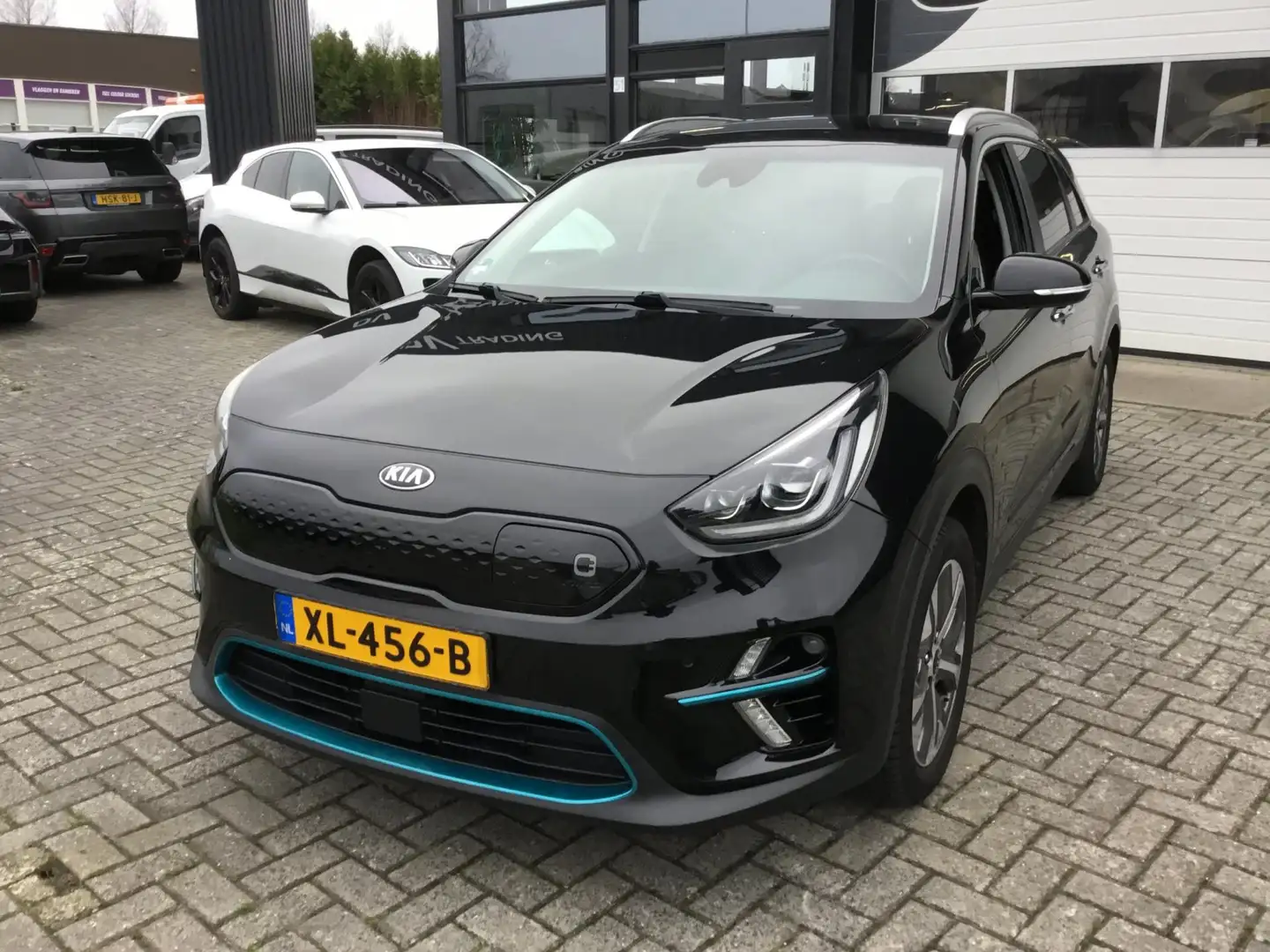 Kia e-Niro ExecutiveLine 64 kWh BTW SOH 100% Noir - 1