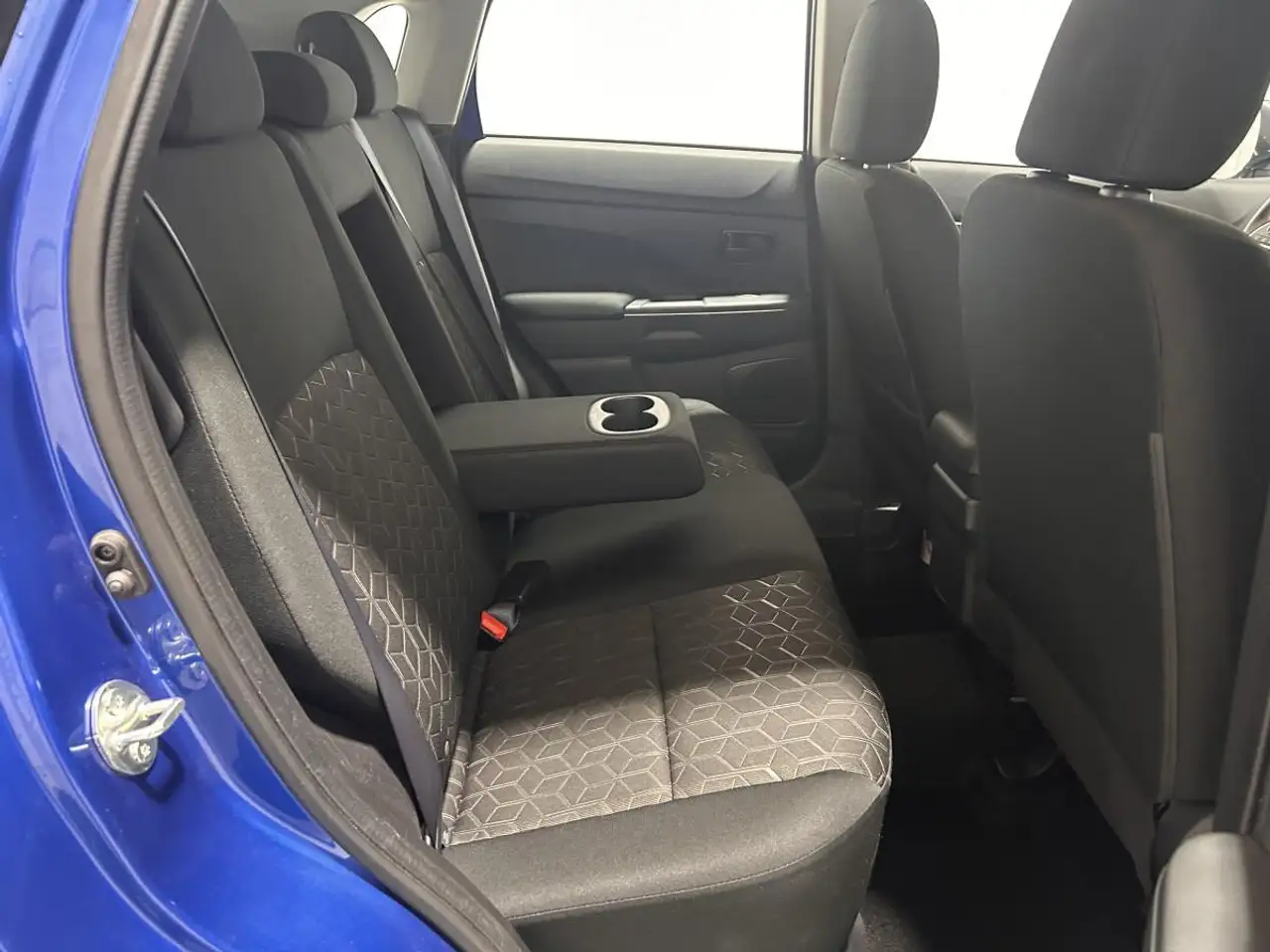Mitsubishi RVR снимка Mitsubishi RVR