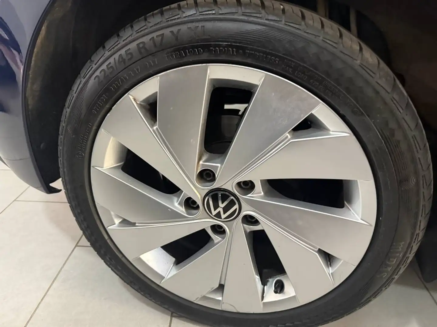 Volkswagen Golf 1.5 TSI Life 96kW Azul - 2