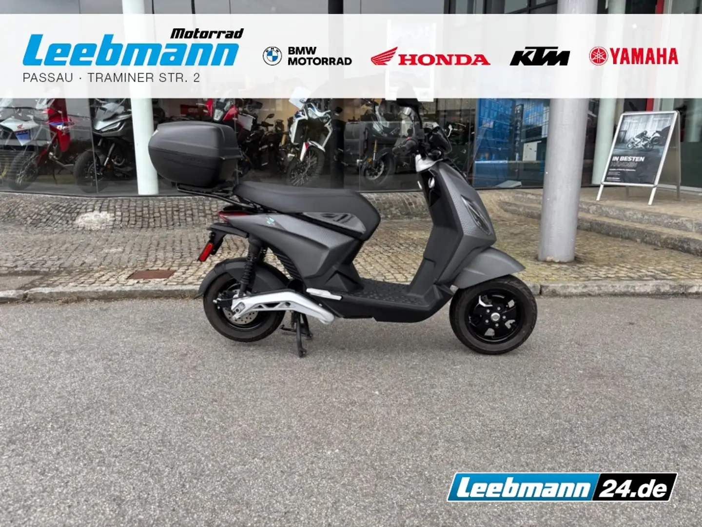 Piaggio Grigio - 1